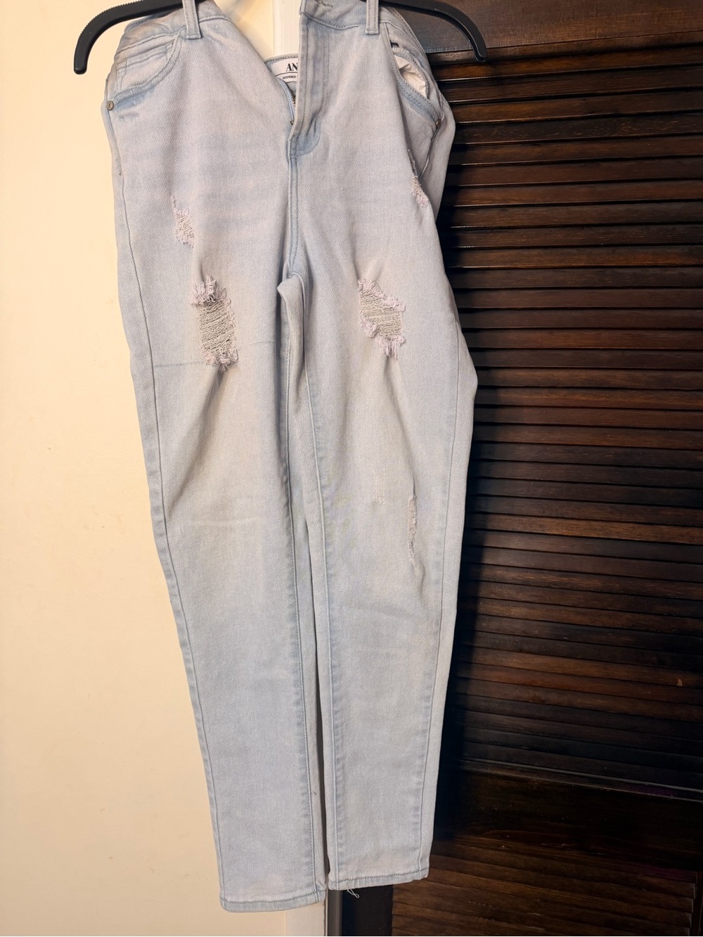 Light Blue Distressed Women’s Jeans
